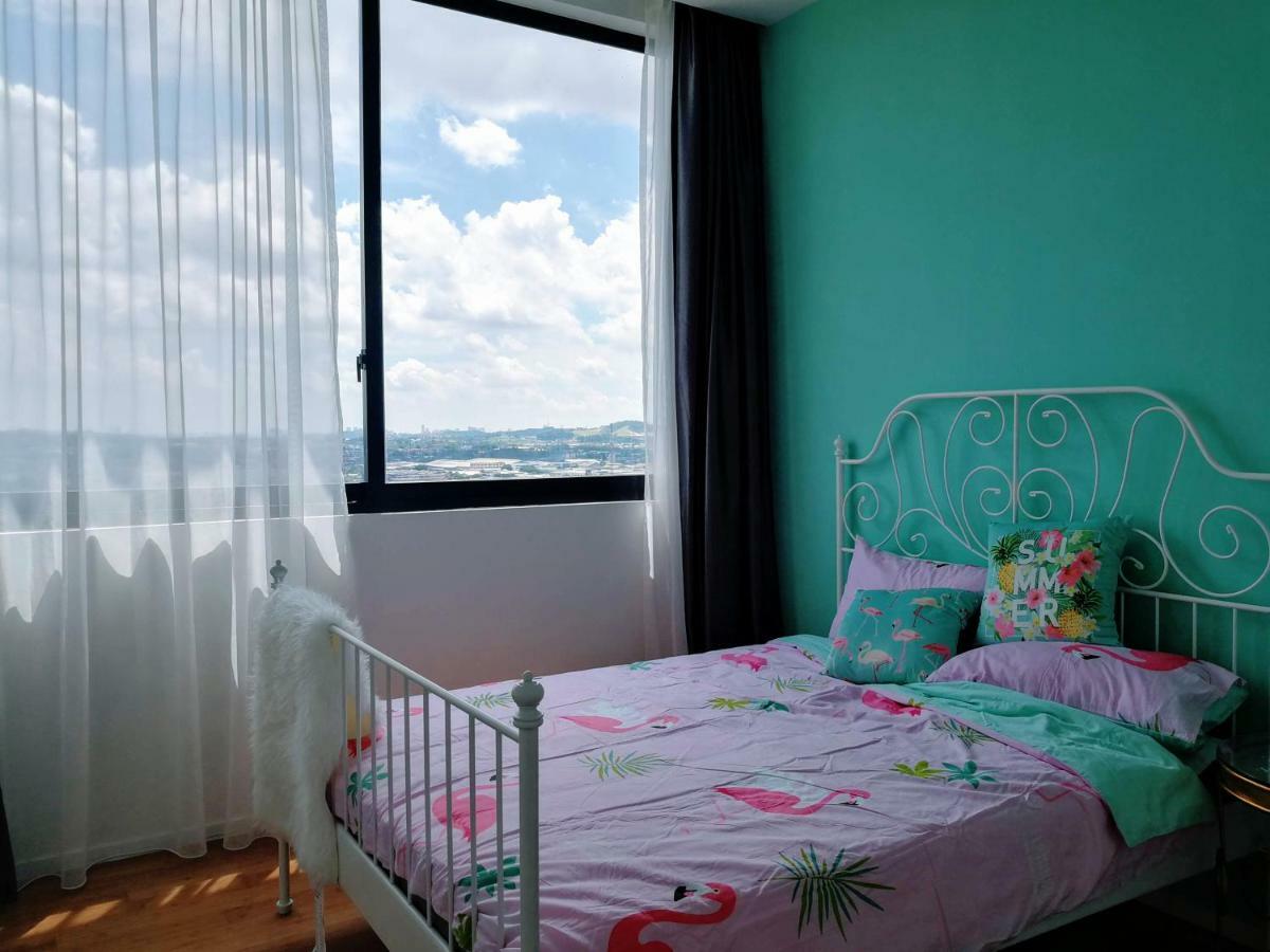 Dreamcity Apartment, Guarded, Lakeview, Quiet, Family Suite Seri Kembangan Luaran gambar